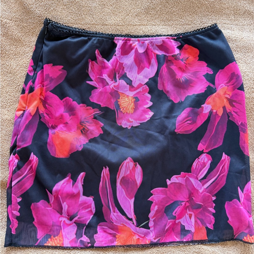 Never worn Floral Pink and Black Women's mini Skirt